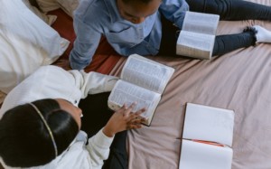 girls reading the Bible for addiction recovery