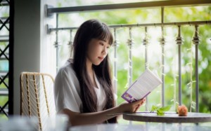 girl, girl reading, reading, reading a book, Matthew Perry, addiction, recovery